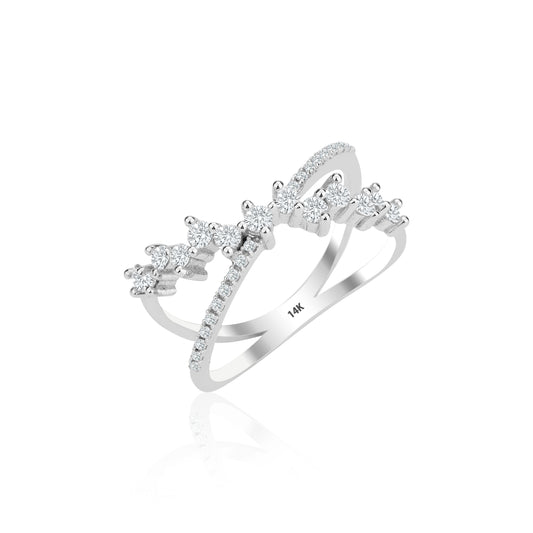 Captivating Patterned Diamond Ring